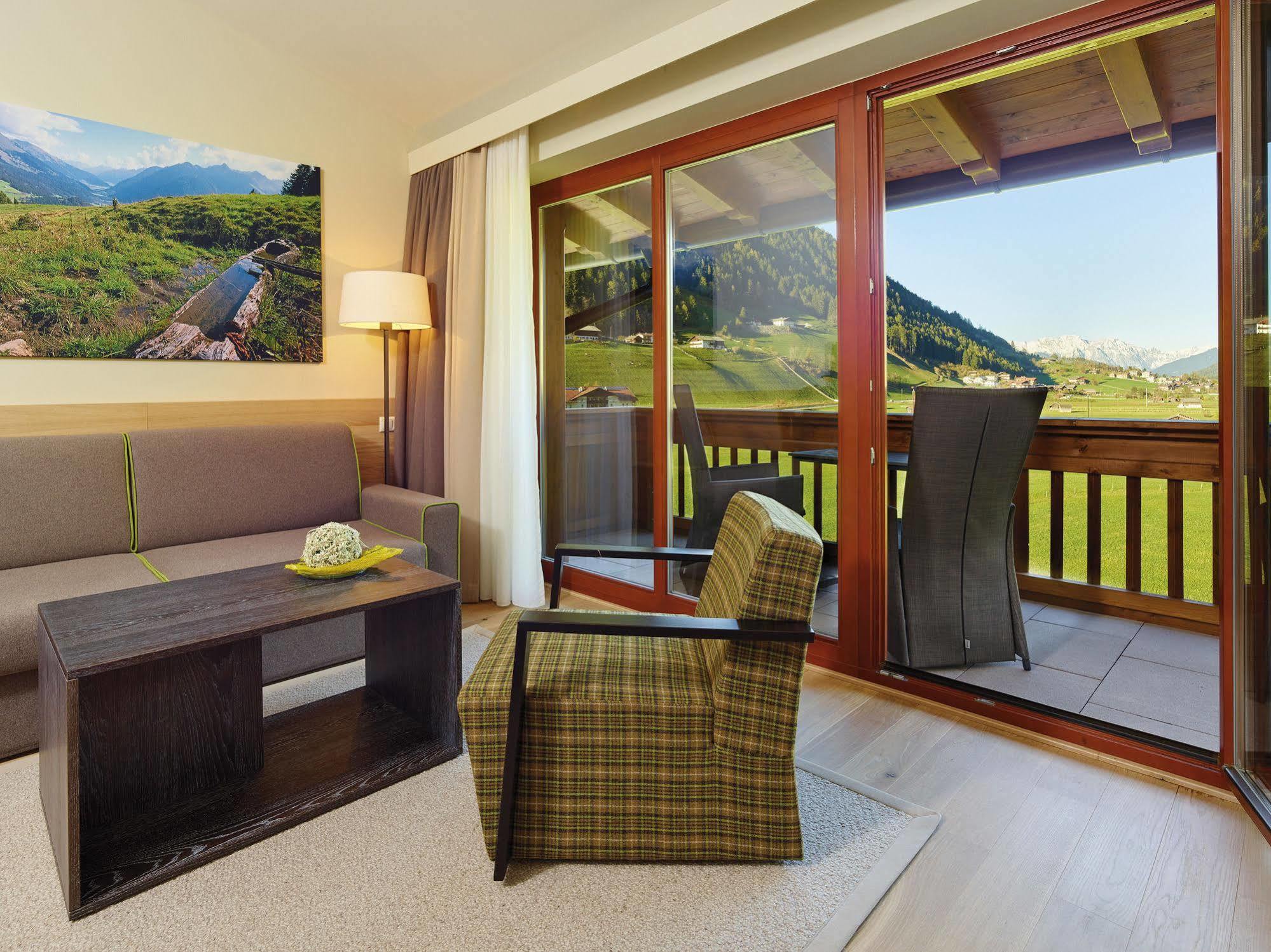 Alpeiner - Nature Resort Tirol Neustift im Stubaital Eksteriør bilde